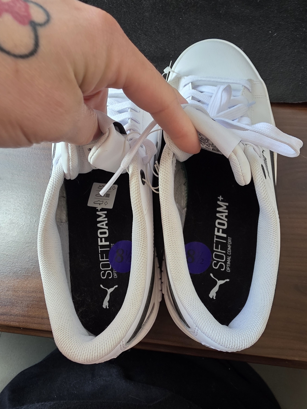 NWT PUMA White Leather Sneakers with Black Formstrip - Picture 10 of 10